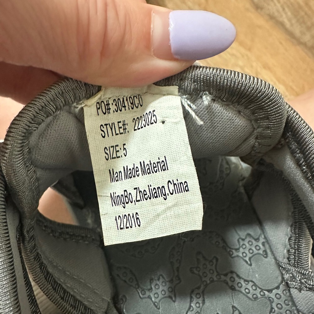 Itasca | Women's Pink Green Camo Closed Toe Sport Bungee Strap Sandals, Size 5 - Picture 7 of 7
